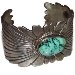 Vintage Southwestern Cuff Bracelet Native Navajo Sterling Silver Turquoise